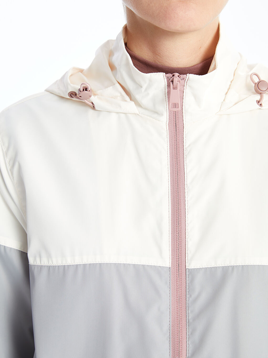 Pembe Kapüşonlu Renk Bloklu Kadın Yağmurluk-2