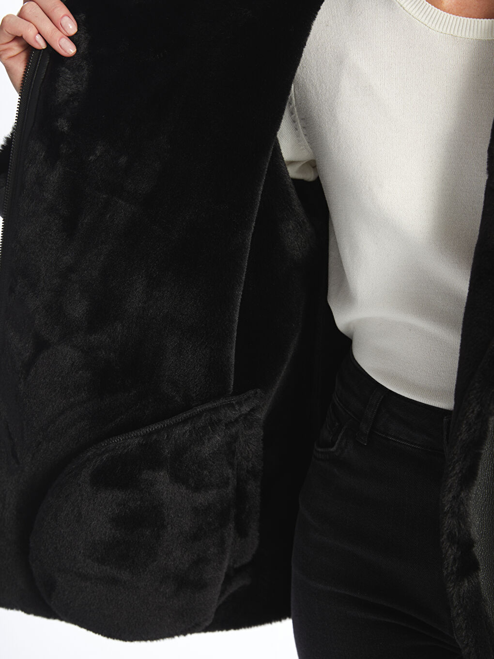 Siyah Kadın Biker Yaka Düz Deri Görünümlü Mont-10