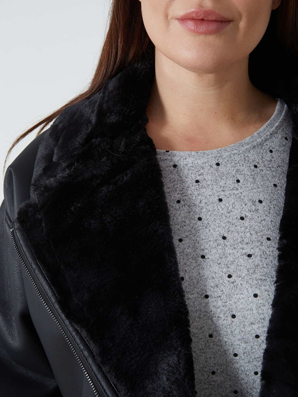 Siyah Kadın Biker Yaka Düz Deri Görünümlü Mont-13