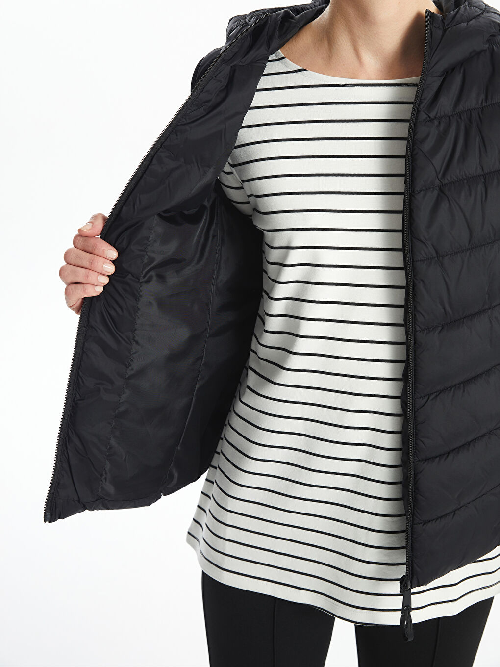 Women's Hooded Plain Puffer Gilet-2