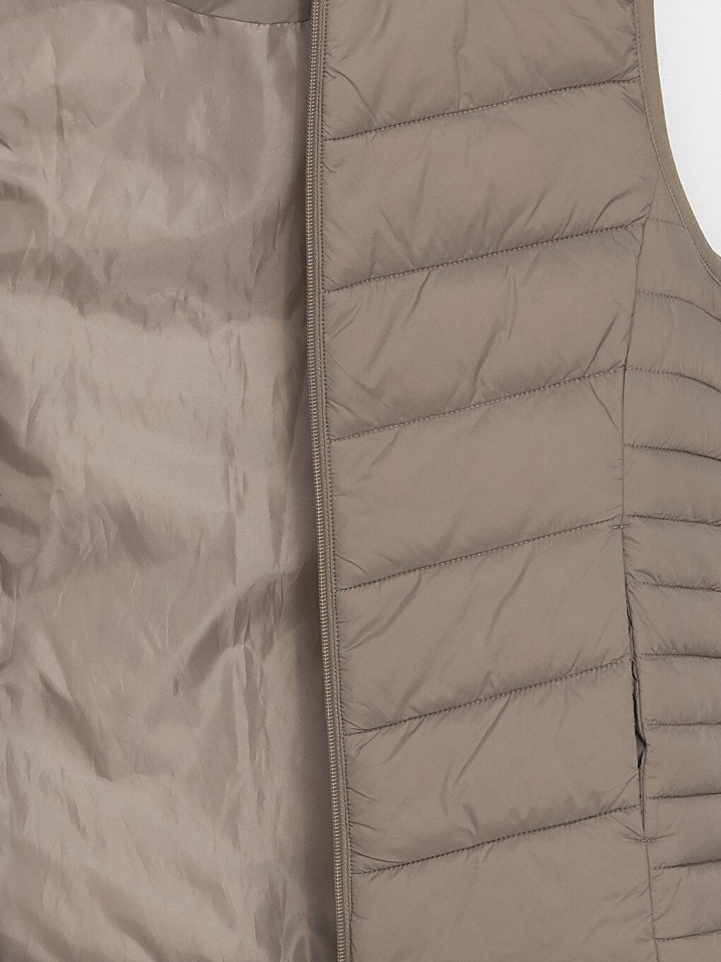 Women's Hooded Plain Puffer Gilet-8