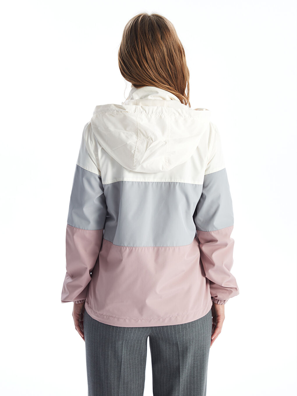 Дъждобран за жени с качулка и цветен блок-5