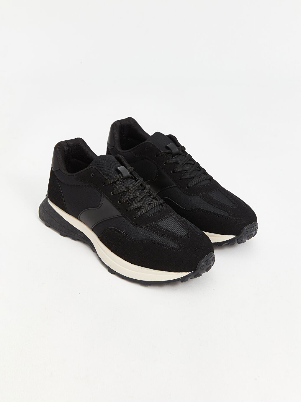 Siyah Bağcıklı Erkek Spor Ayakkabı