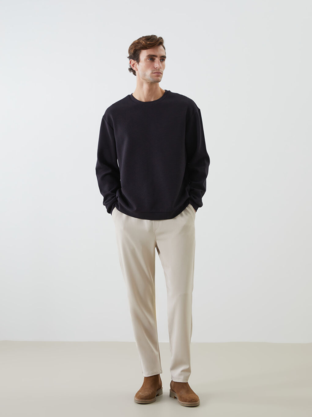 سويت شيرت كم طويل بياقة دائرية للرجال-1