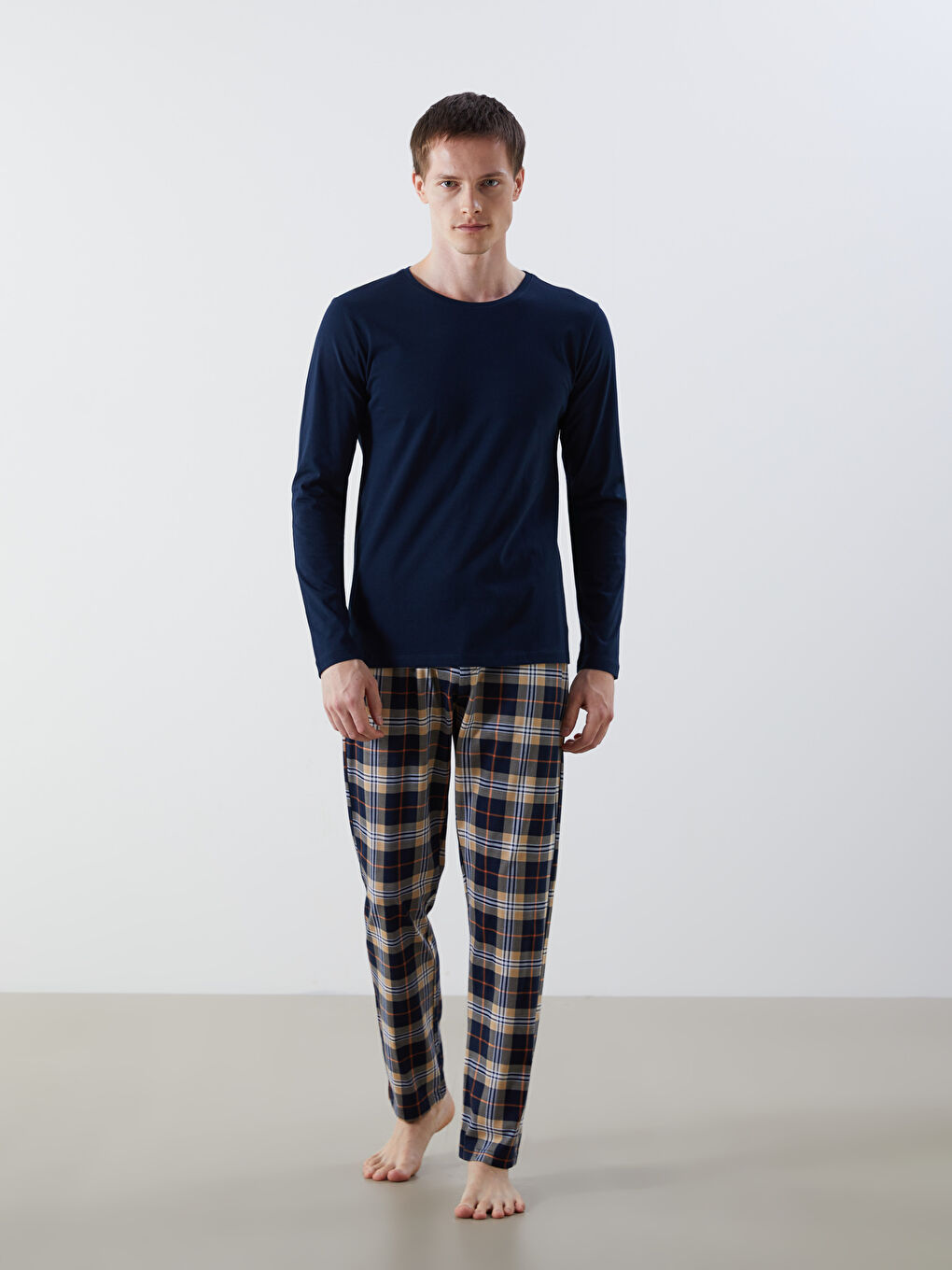 Lacivert Bisiklet Yaka Uzun Kollu Erkek Atlet-1