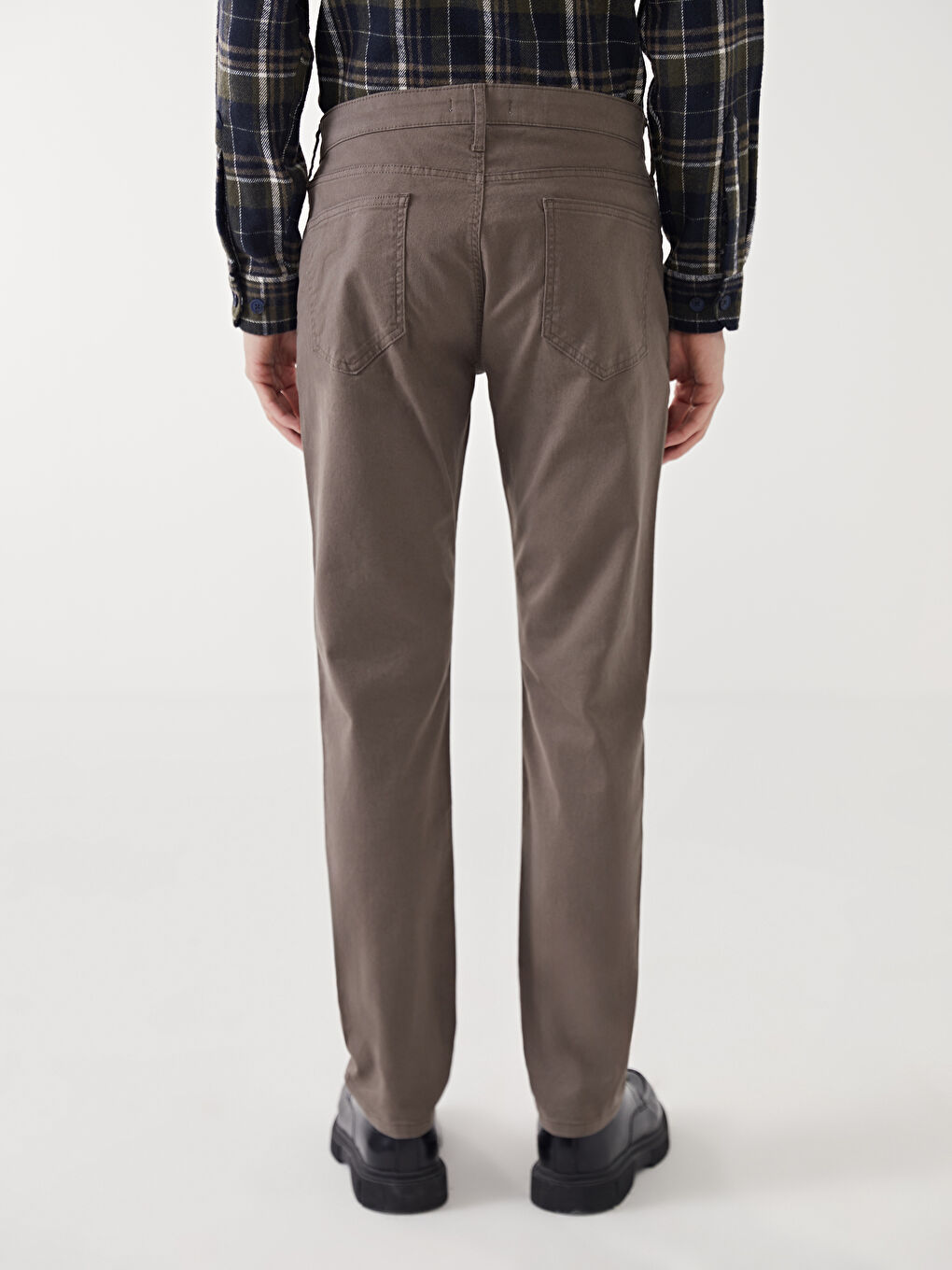 بنطلون تشينو بقصة نحيفة للرجال-3