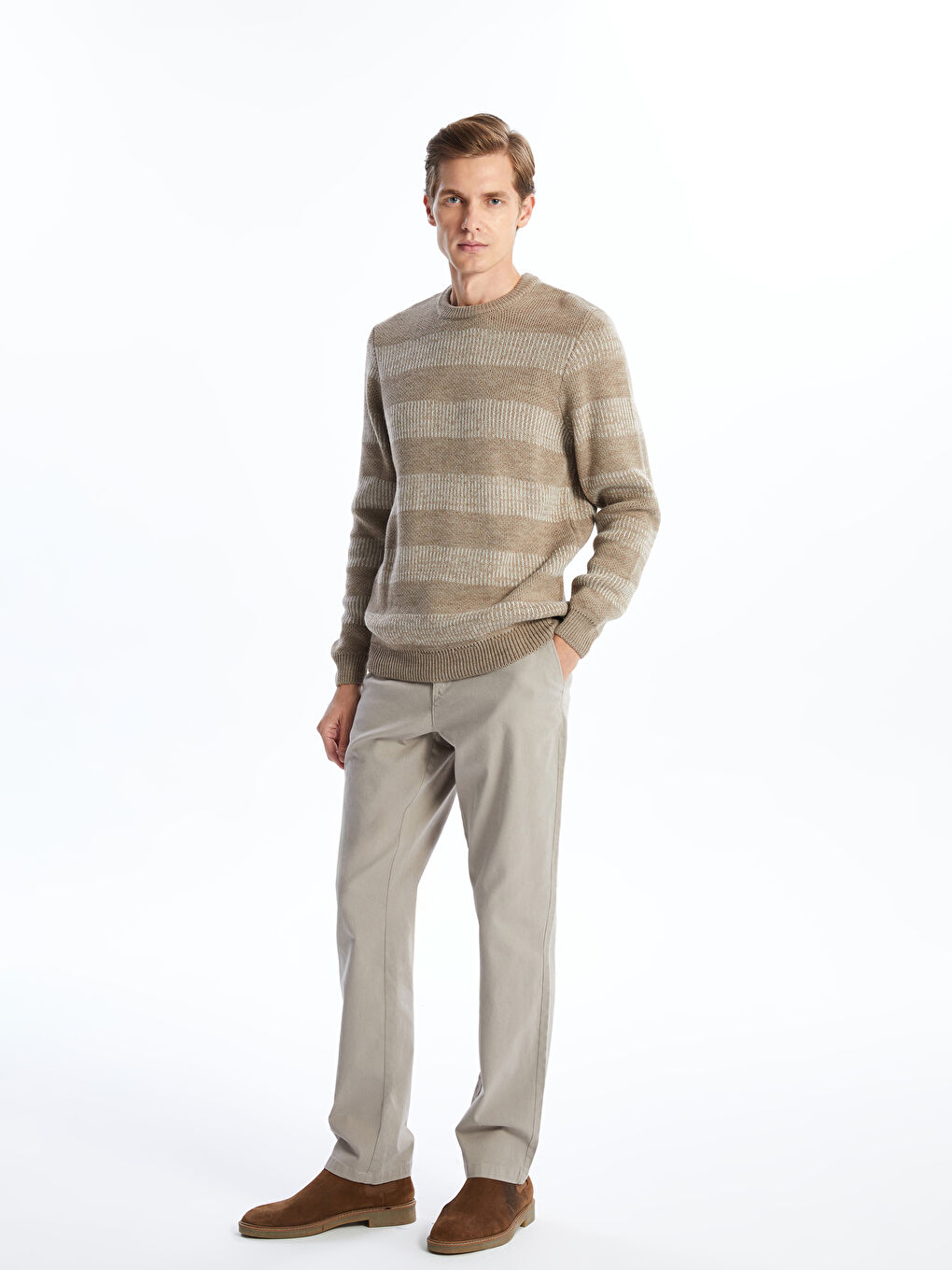 بنطلون تشينو للرجال بقصة عادية