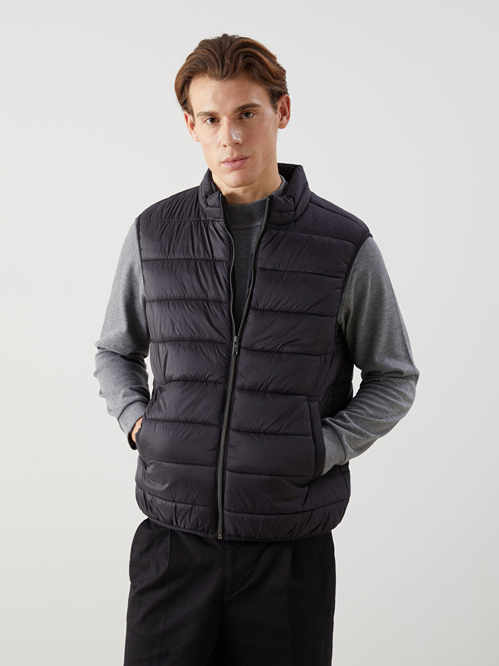 LCWAIKIKI Classic Standard Fit Funnel Neck Men's Puffer Gilet -W41073Z8-CVL