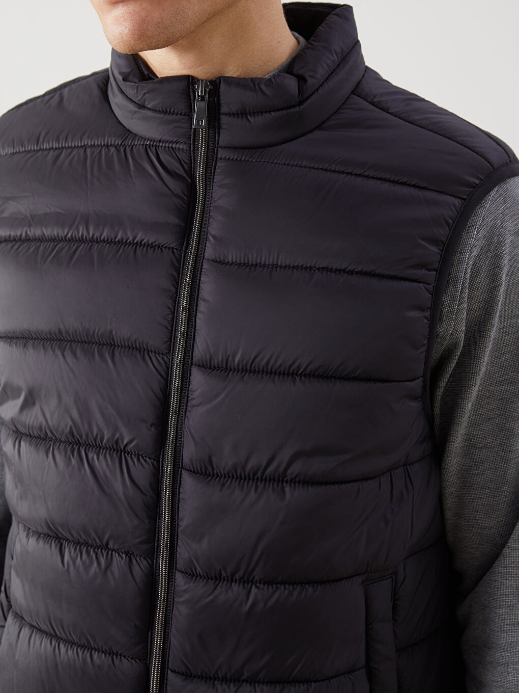 LCWAIKIKI Classic Standard Fit Funnel Neck Men's Puffer Gilet -W41073Z8-CVL