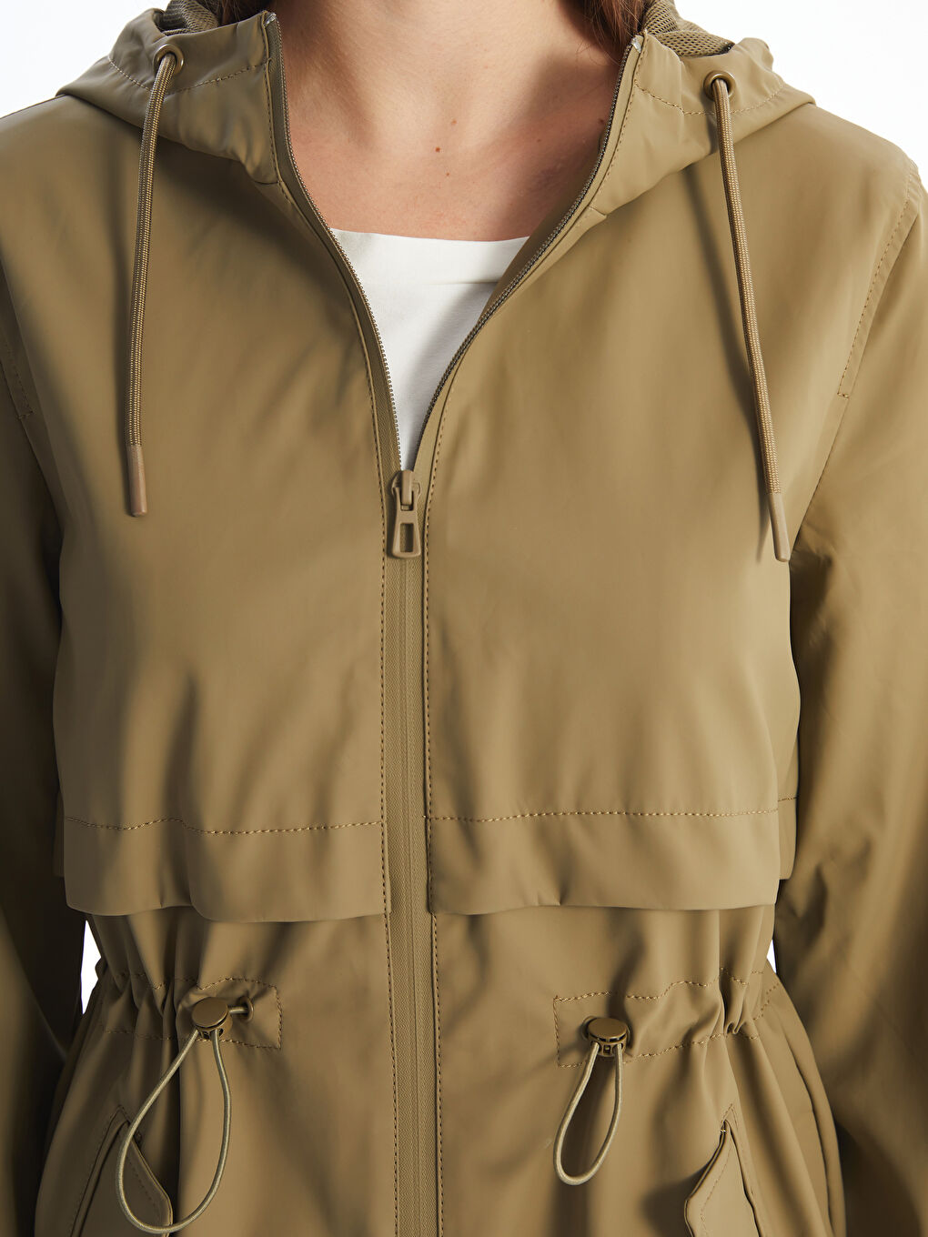 Kapüşonlu Düz Deri Görünümlü Kadın Yağmurluk-2