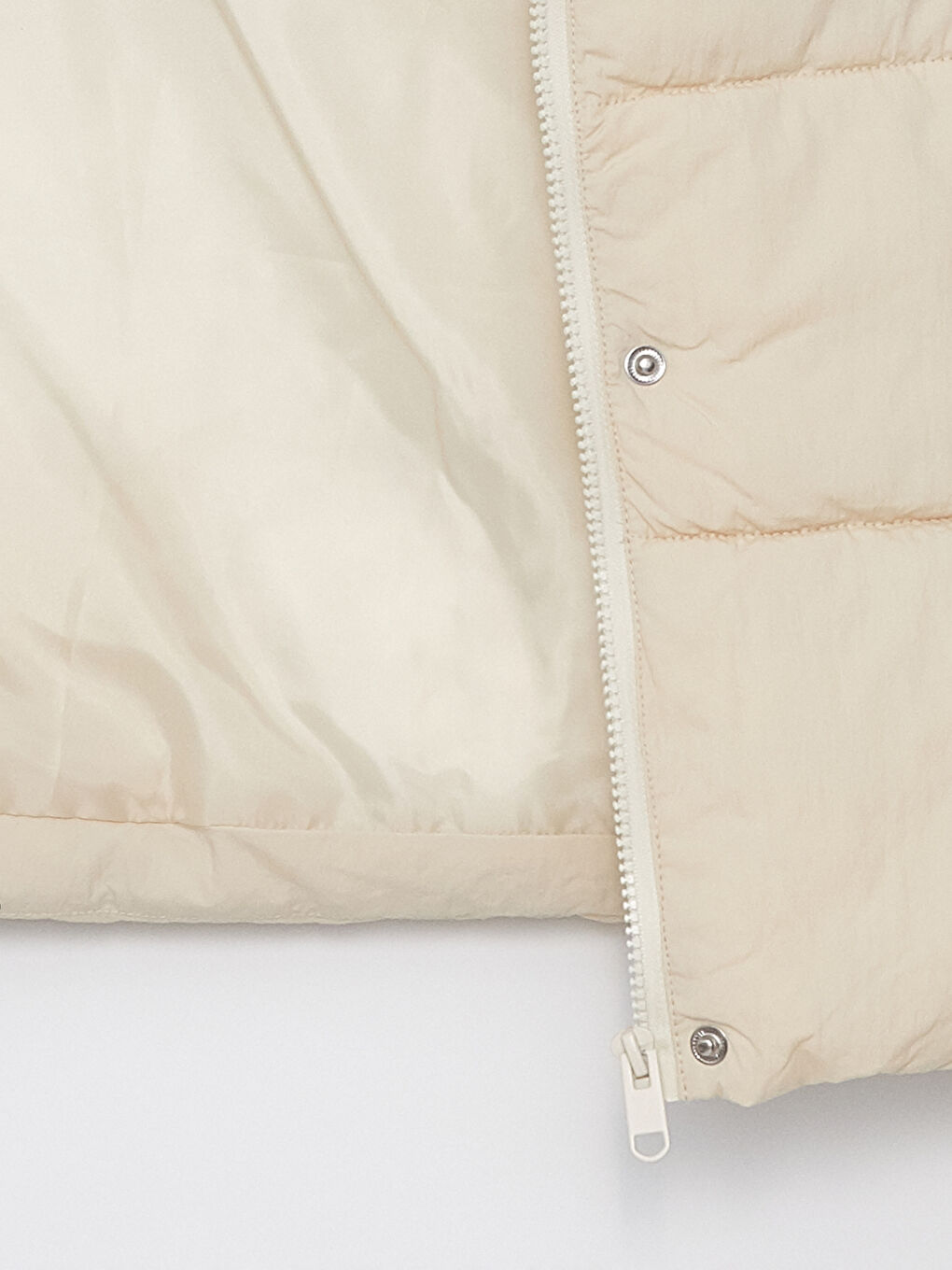 Vestă matlasată simplă cu glugă pentru femei-7