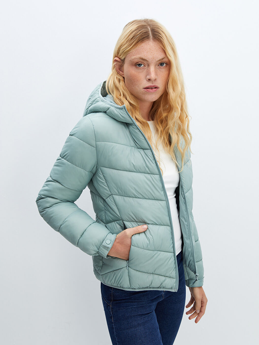 Manteau Bouffant Uni à Capuche pour Femmes