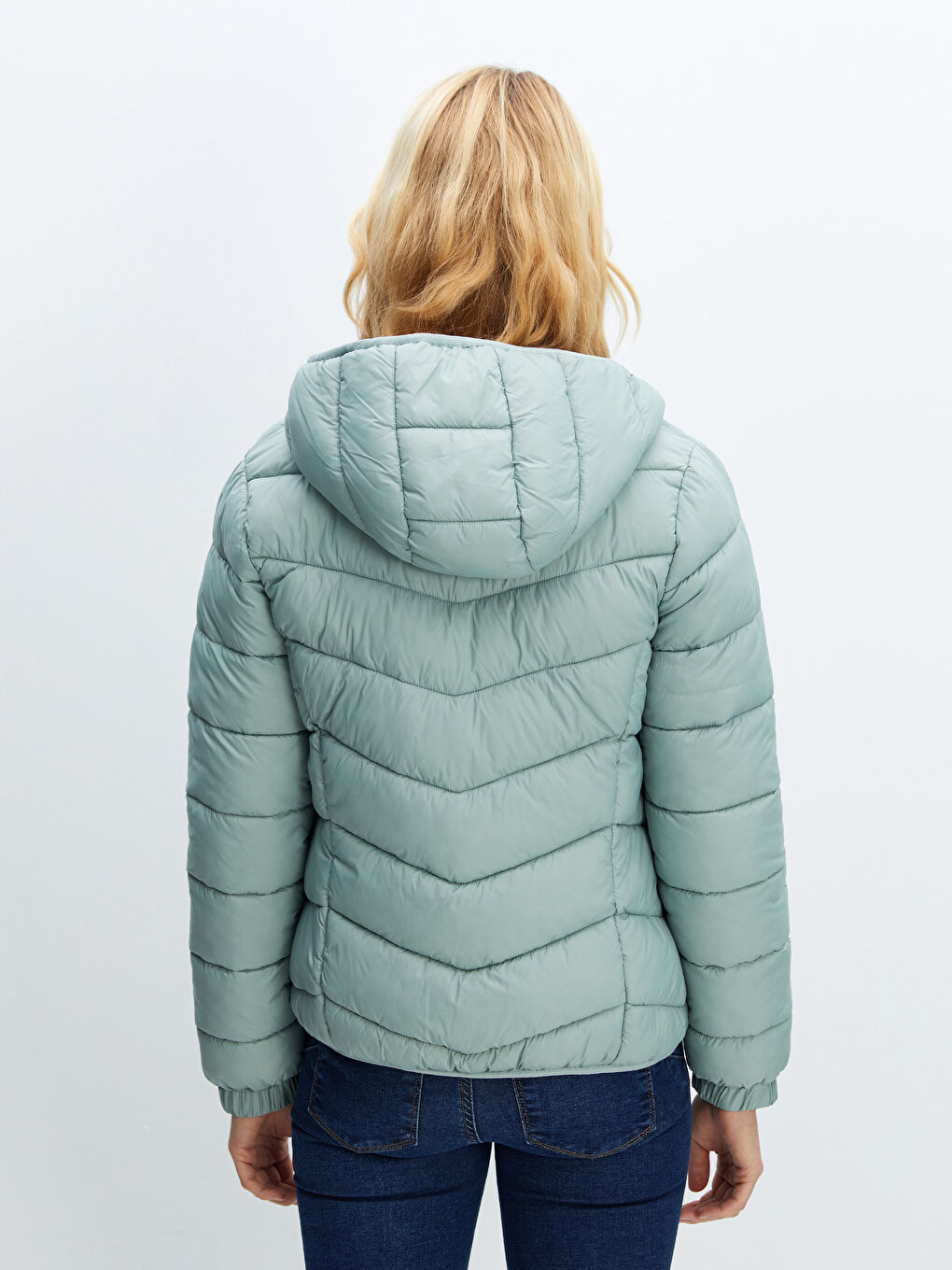 Manteau Bouffant Uni à Capuche pour Femmes-4