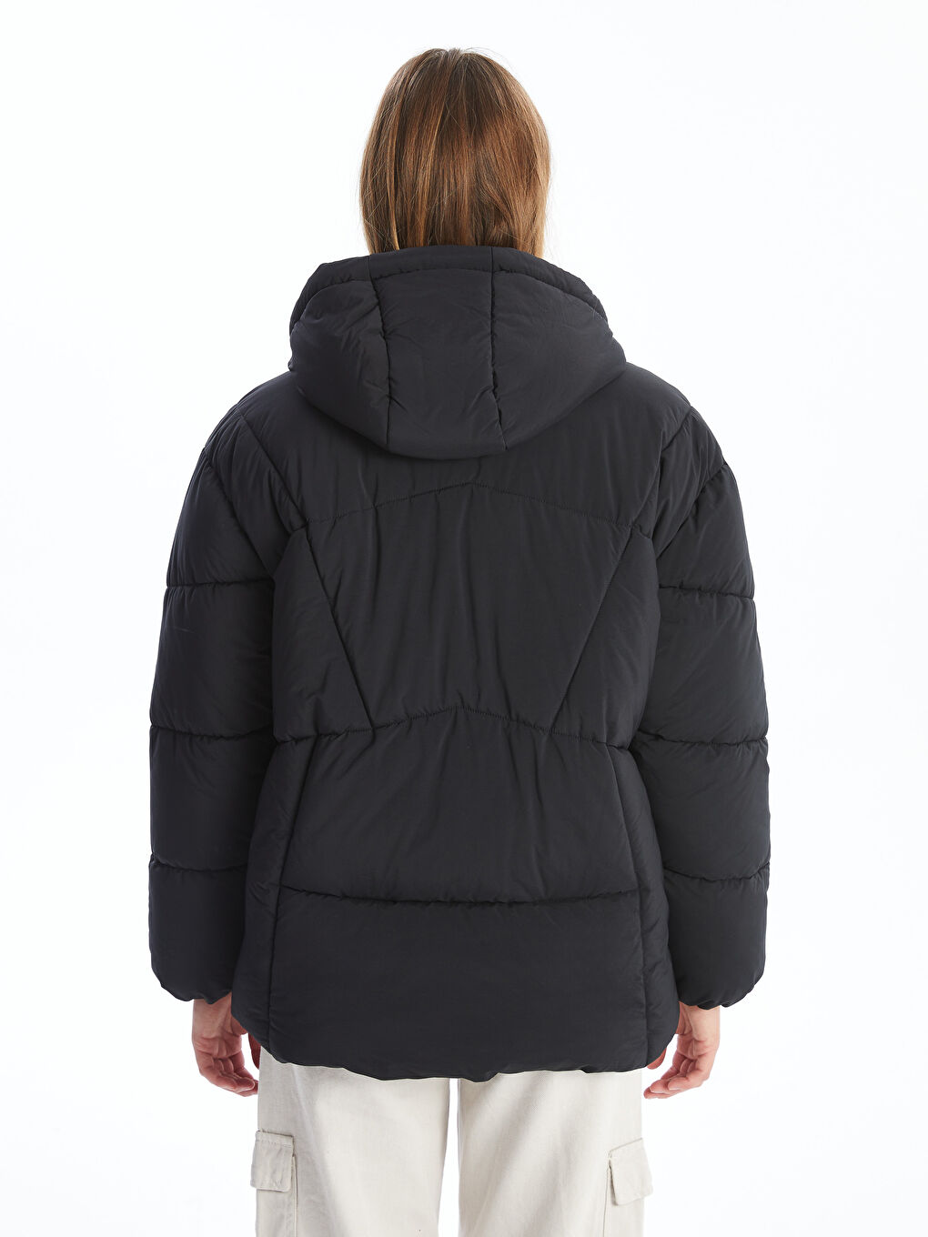Однотонный оверсайз женский пуховик с капюшоном-4