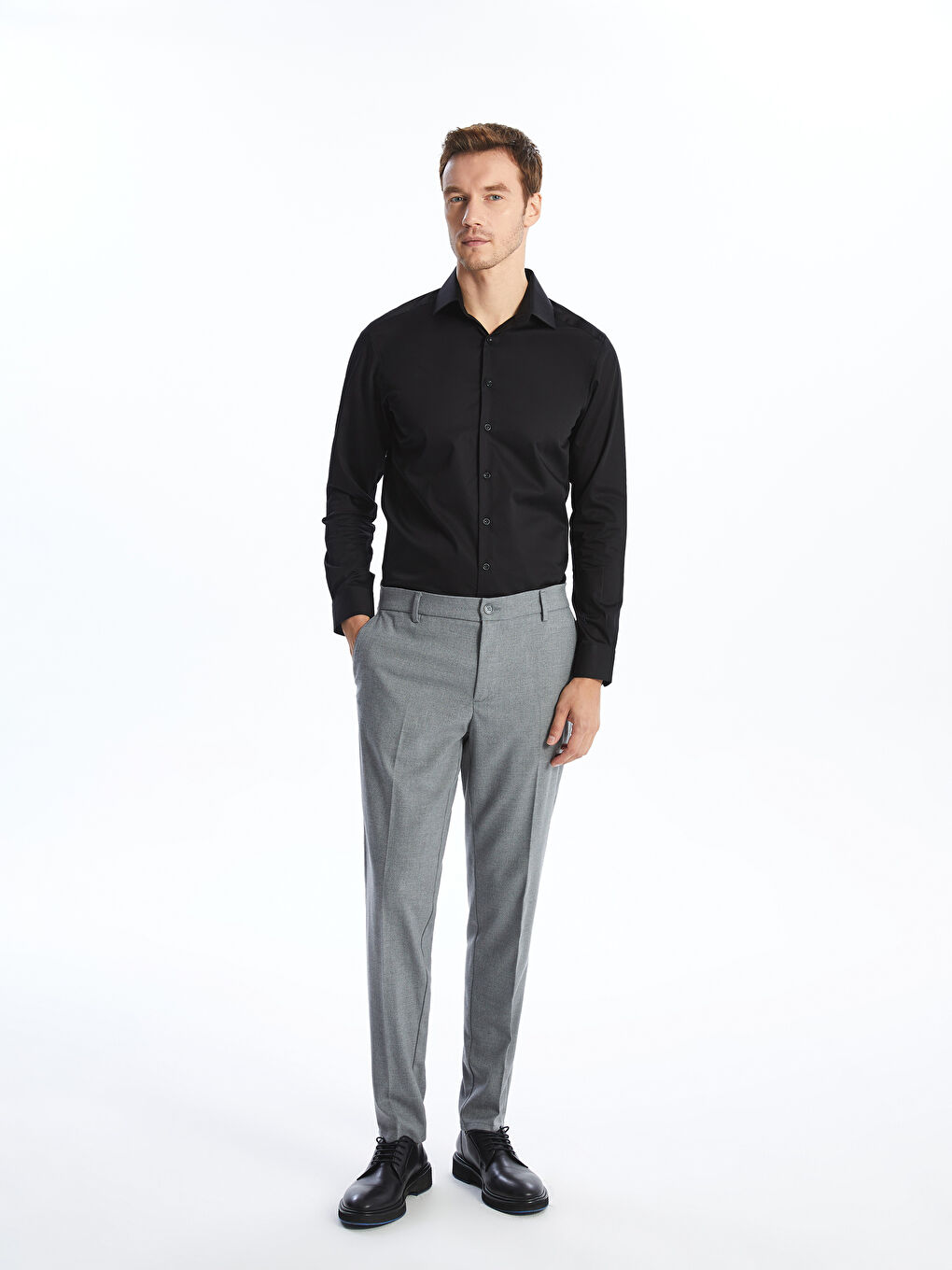 Muške pantalone slim fit -W41297Z8-CTK