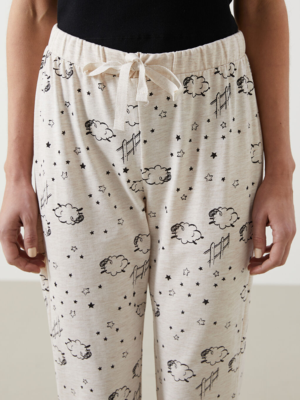 LCW DREAM Gemusterte Pyjama-Jogginghose mit elastischem Bund für Damen -W41469Z8-DCY