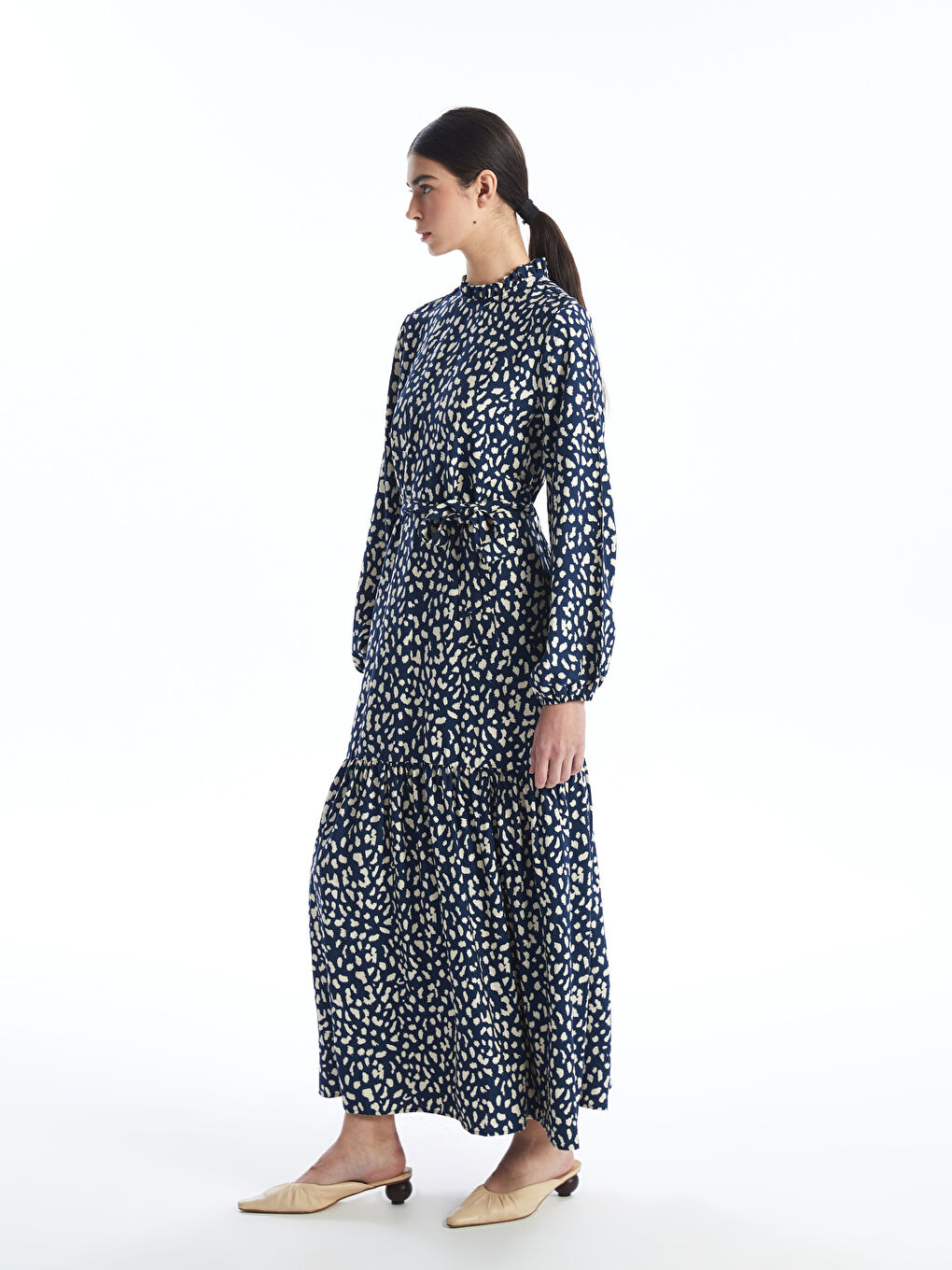 فستان نساء منقوش بياقة عالية-1