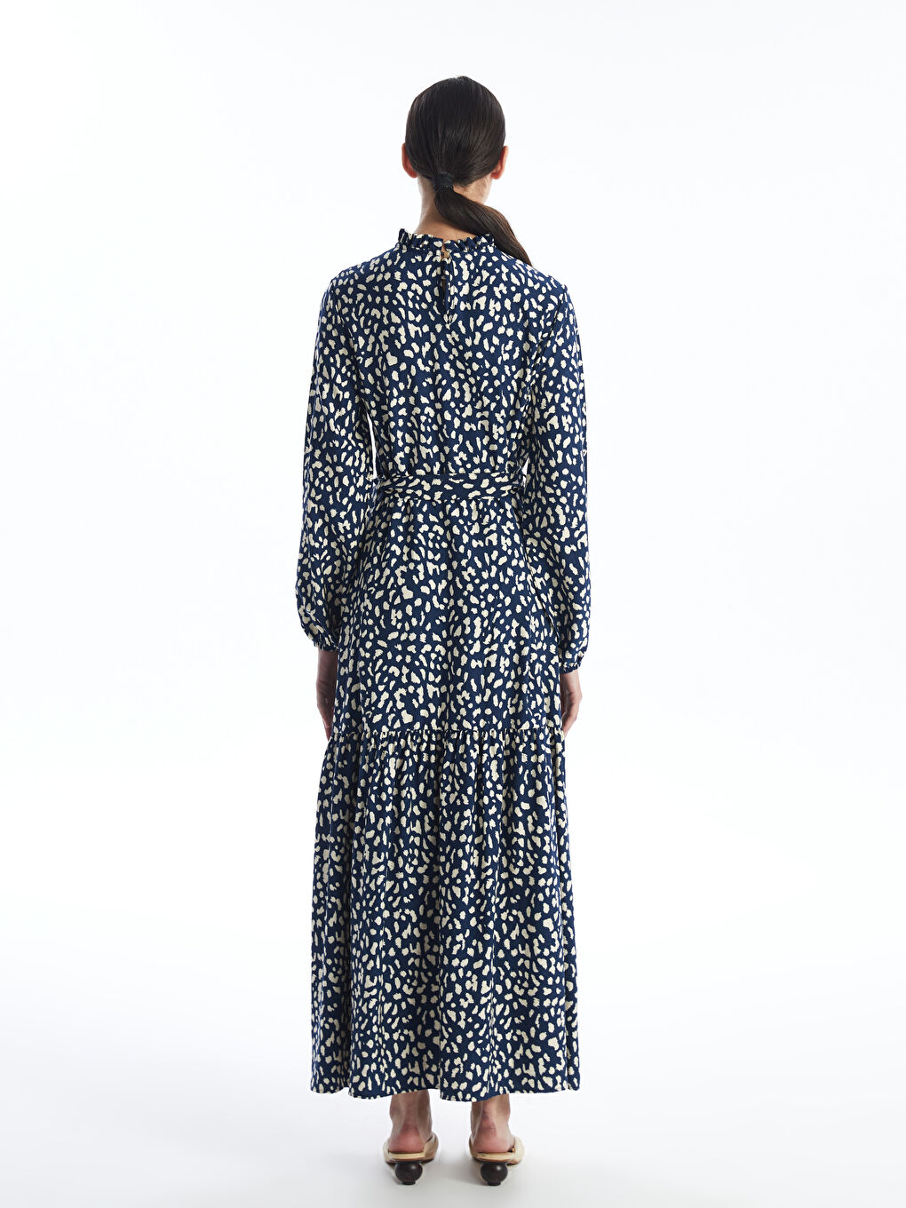 فستان نساء منقوش بياقة عالية-4