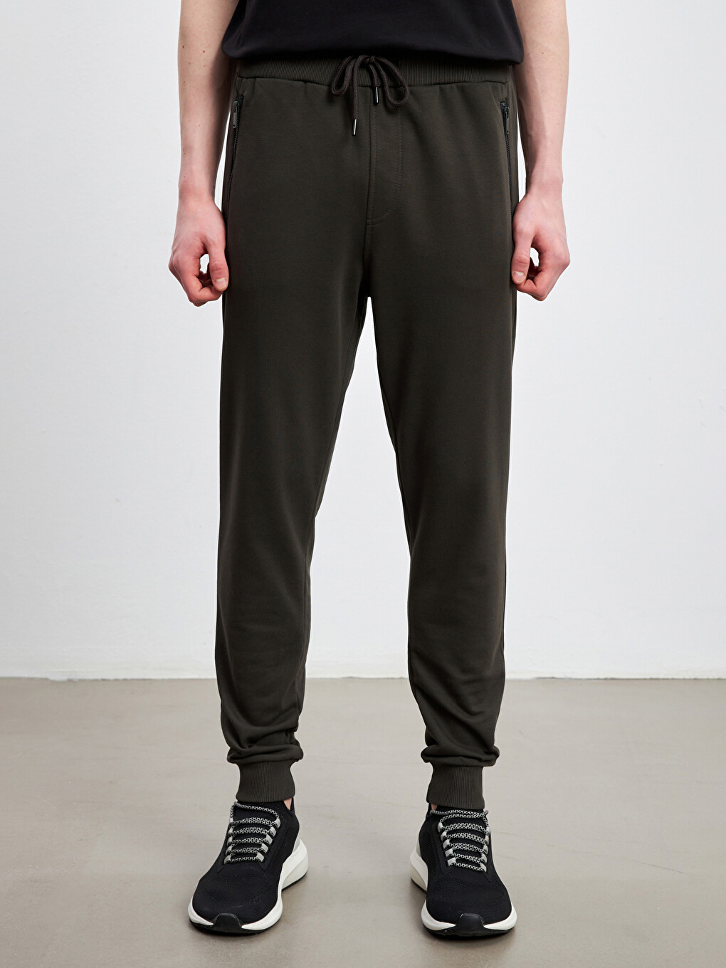 Man Khaki Jogger Sweatpants-1