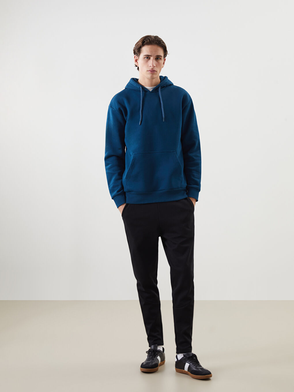 Базовое Толстое Мужское Худи-1