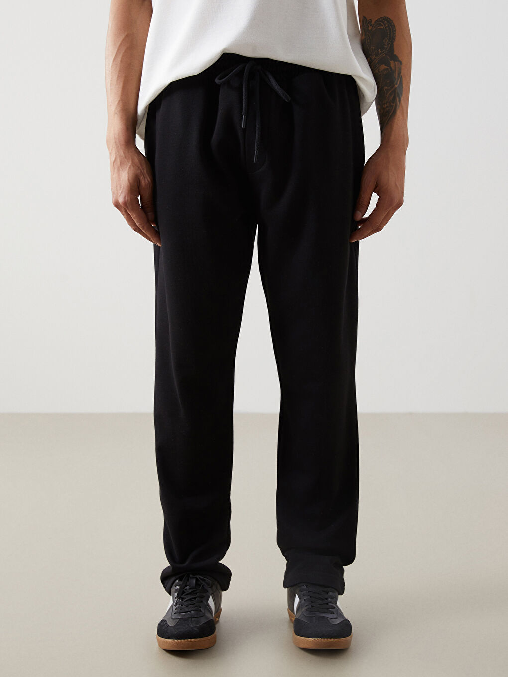 بنطلون رياضي رفيع للرجال-1