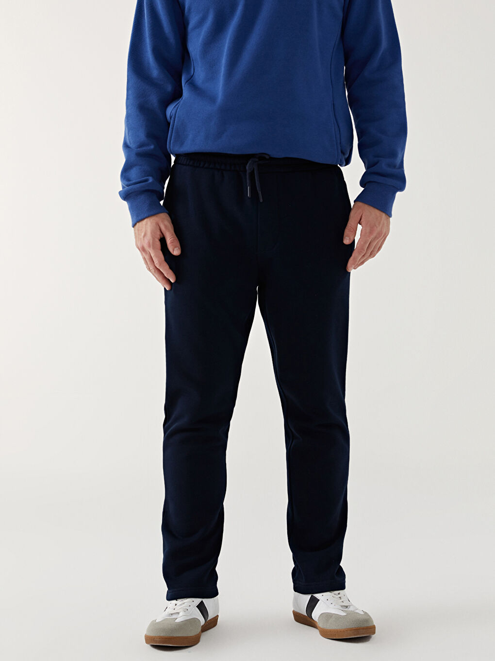 بنطلون رياضي رفيع للرجال-1