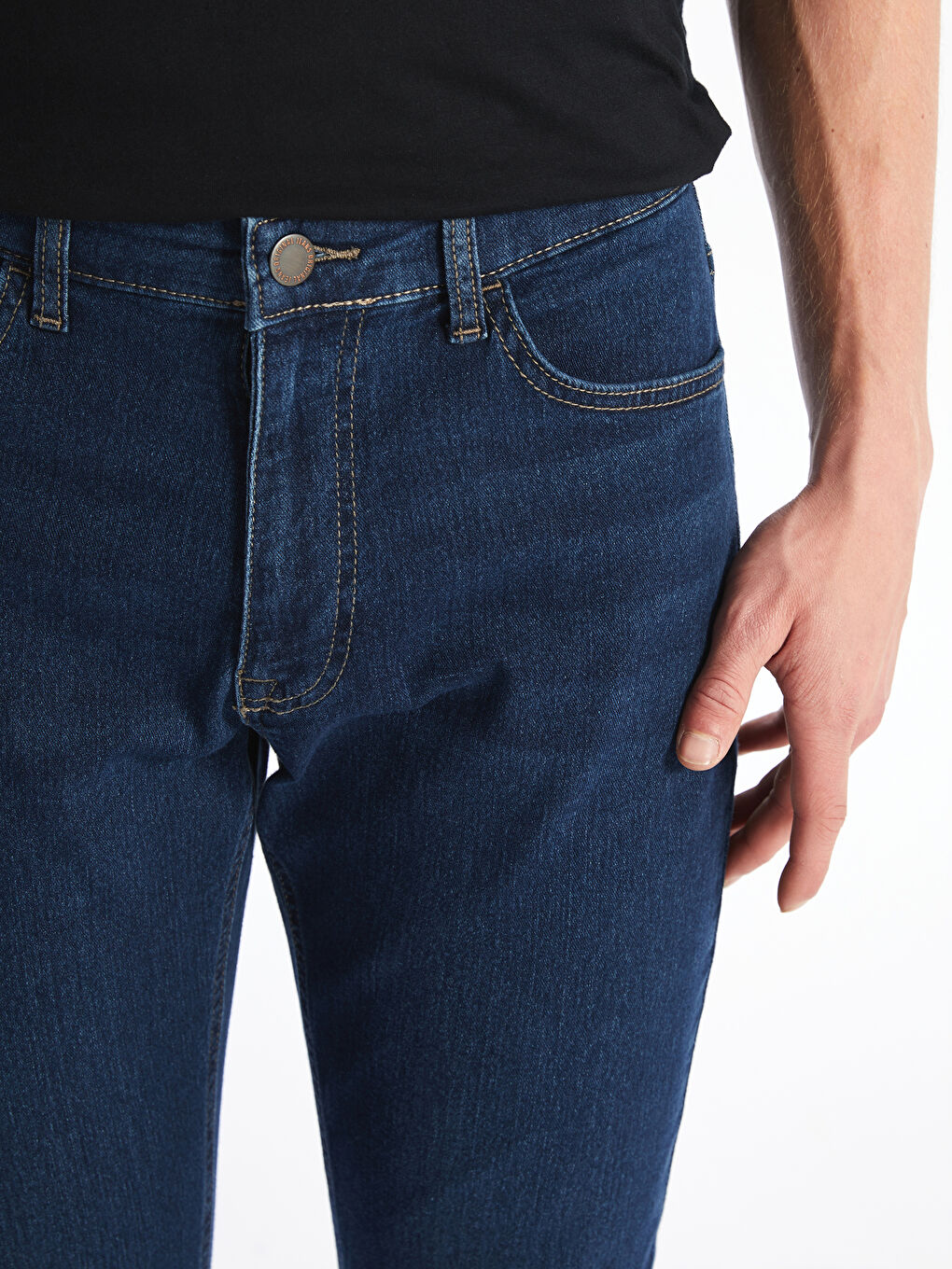جينز 750 بقصة ضيقة للرجال-1
