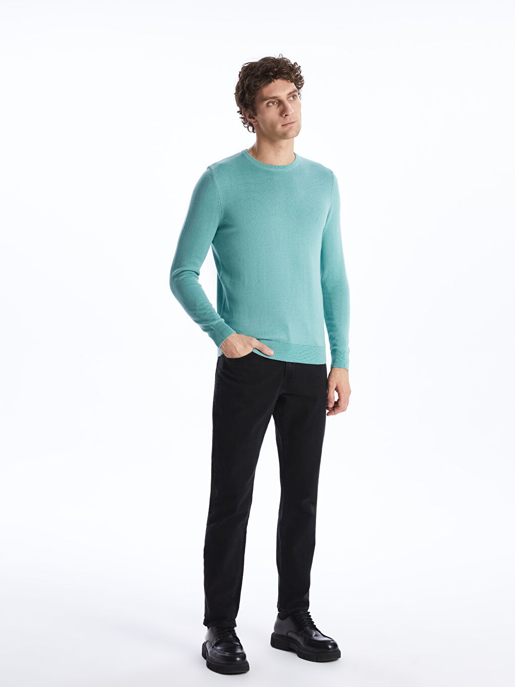 LCWAIKIKI كلاسيك بلوزی قۆڵ درێژ یه‌خه‌ خڕ بۆ پیاوان تریکۆ -W42146Z8-GMK