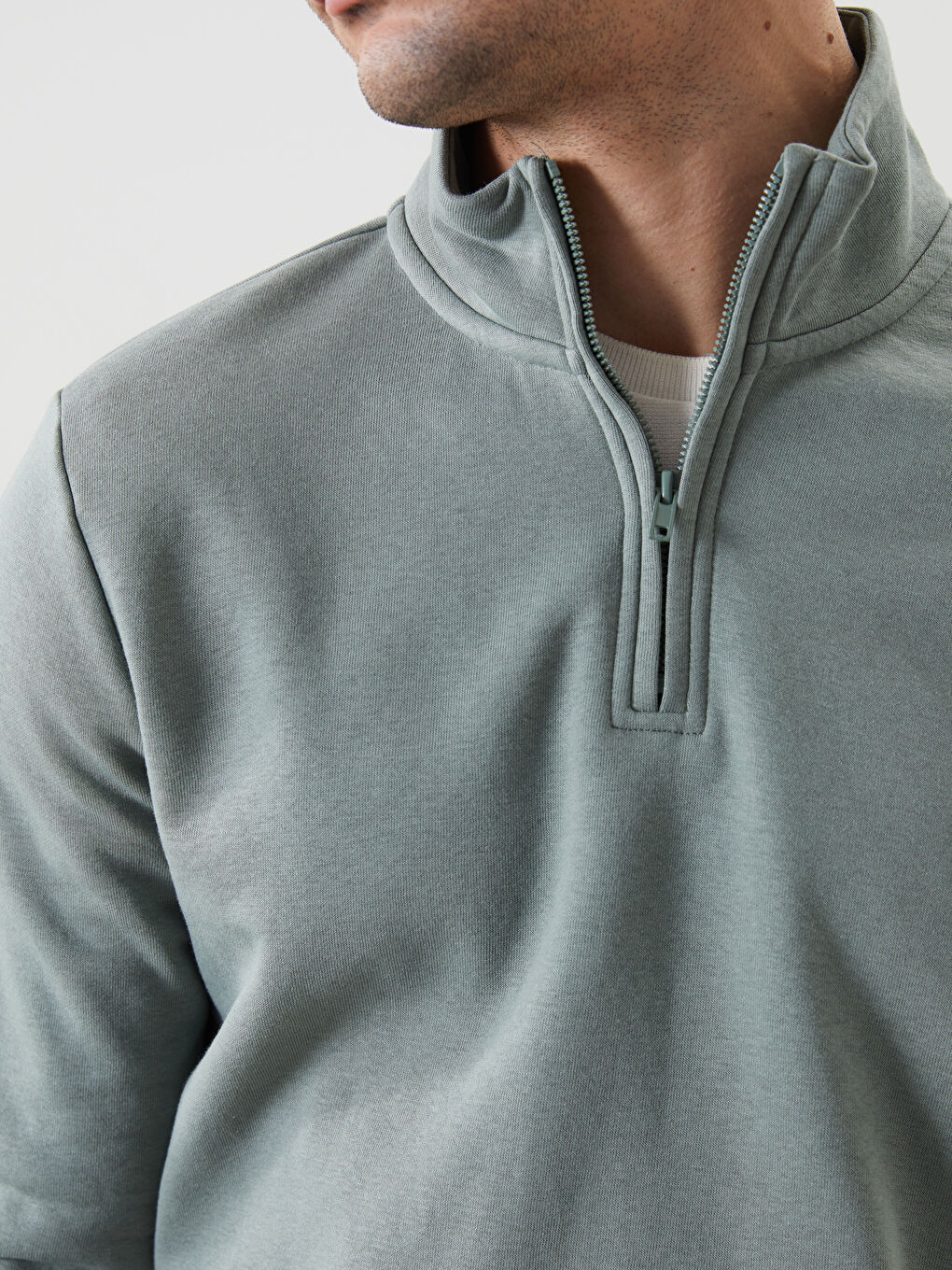 Haki Dik Yaka Uzun Kollu Erkek Kalın Sweatshirt-2