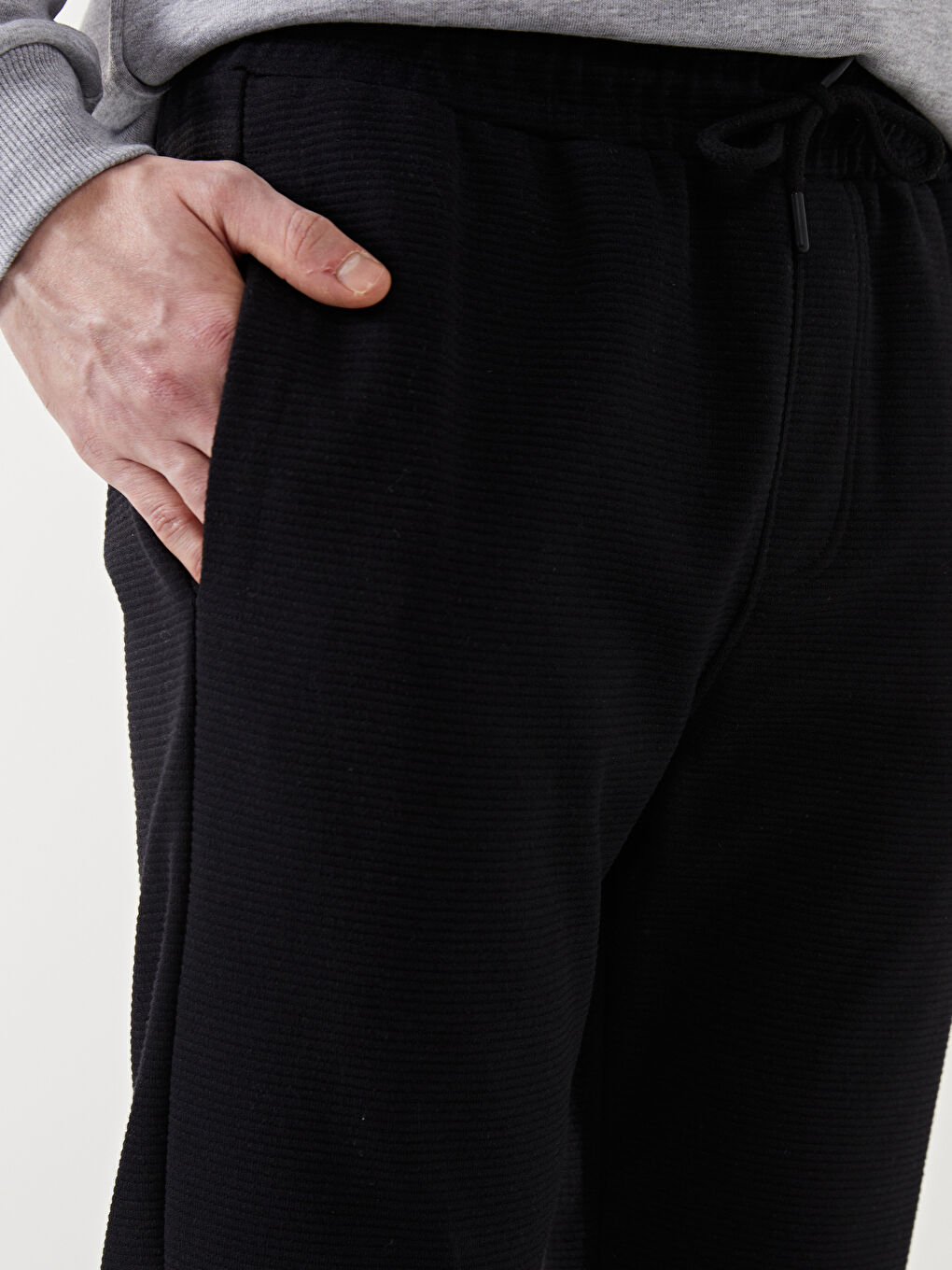 Siyah Standart Kalıp Erkek Jogger Eşofman Altı-2