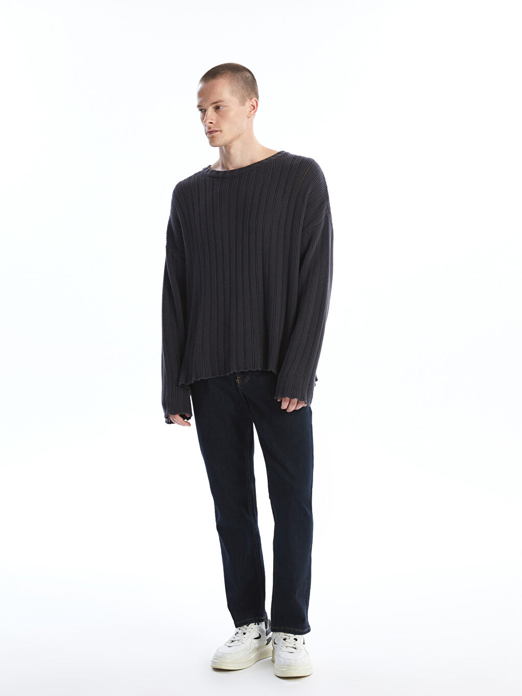 بنطلون جينز رجالي 779 ريغيولار فيت -W42569Z8-309