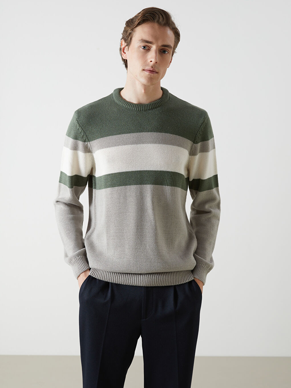 Crew Neck Long Sleeve Color Block Men's Knitwear Sweater