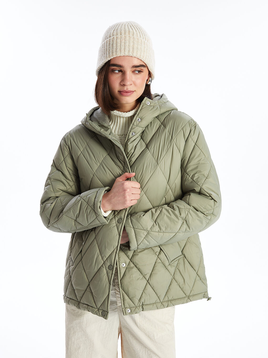 Haki Kapüşonlu Kapitone Oversize Kadın Şişme Mont-1