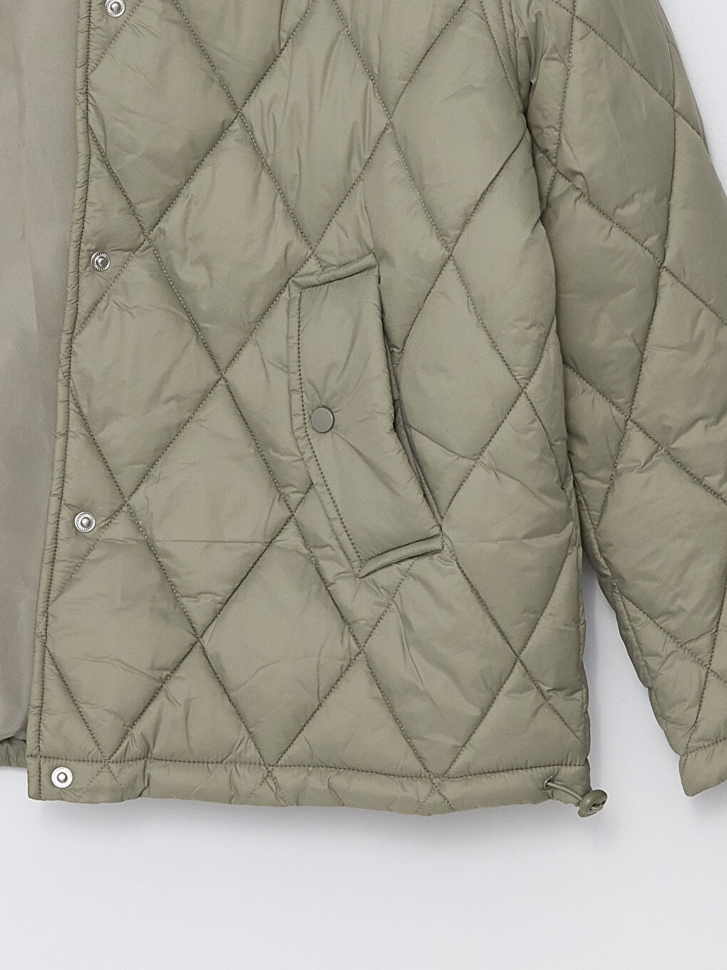 Haki Kapüşonlu Kapitone Oversize Kadın Şişme Mont-8