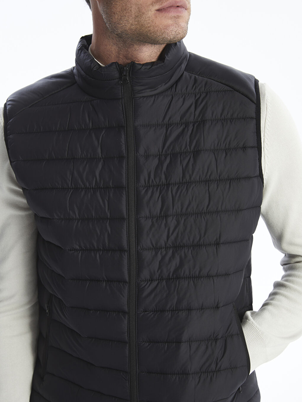 Gilet Doudoune à Col Cheminée pour Hommes Coupe Standard-2