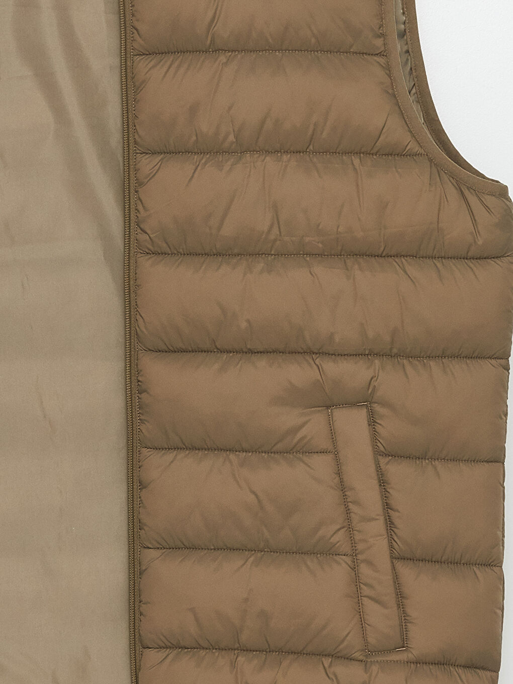 Standard Fit Funnel Neck Men's Puffer Gilet-2