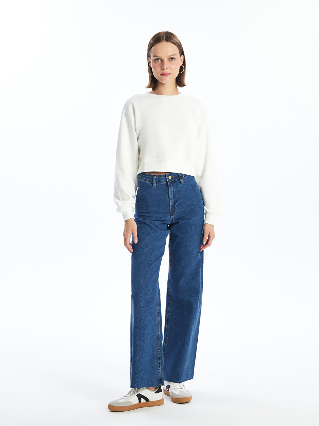 LCW Vision Rundhalsausschnitt Crop Dickes Sweatshirt für Damen -W43339Z8-FE8