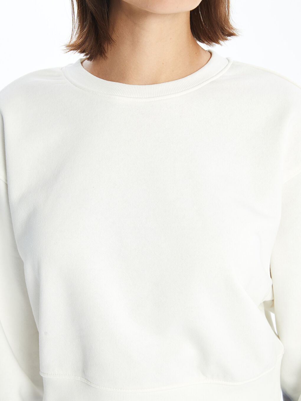 LCW Vision Rundhalsausschnitt Crop Dickes Sweatshirt für Damen -W43339Z8-FE8