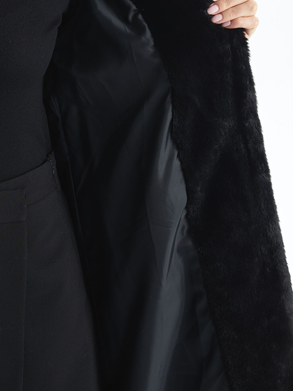 LC Waikiki Women's Jacket Neck Plain Plush Overcoat -W43550Z8-CVL