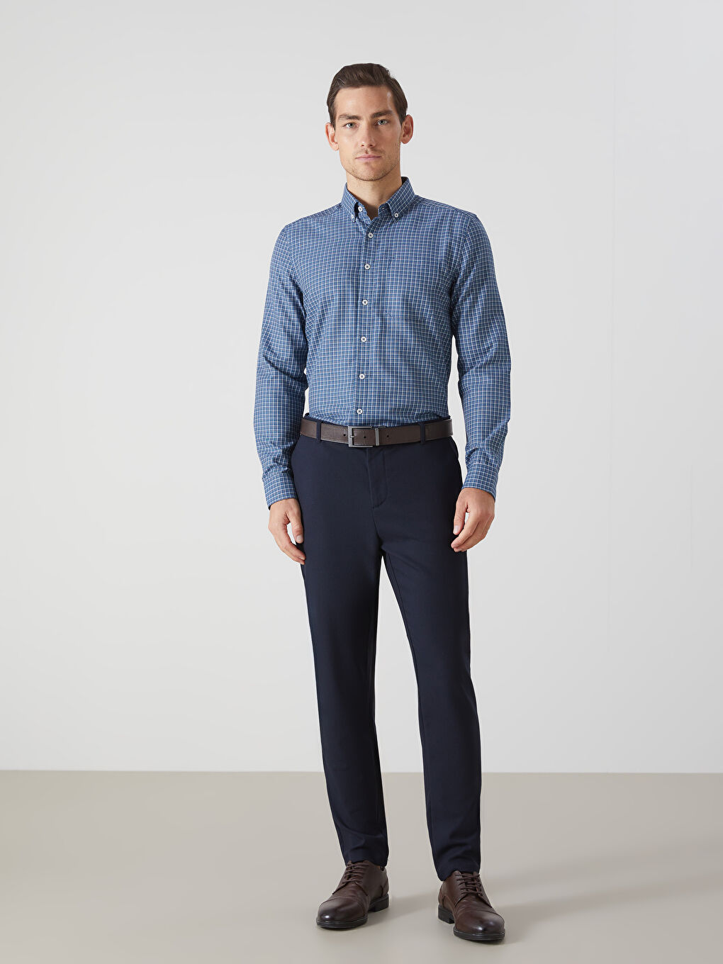 Regular Fit Long Sleeve Plaid Gabardine Men's Shirt-1