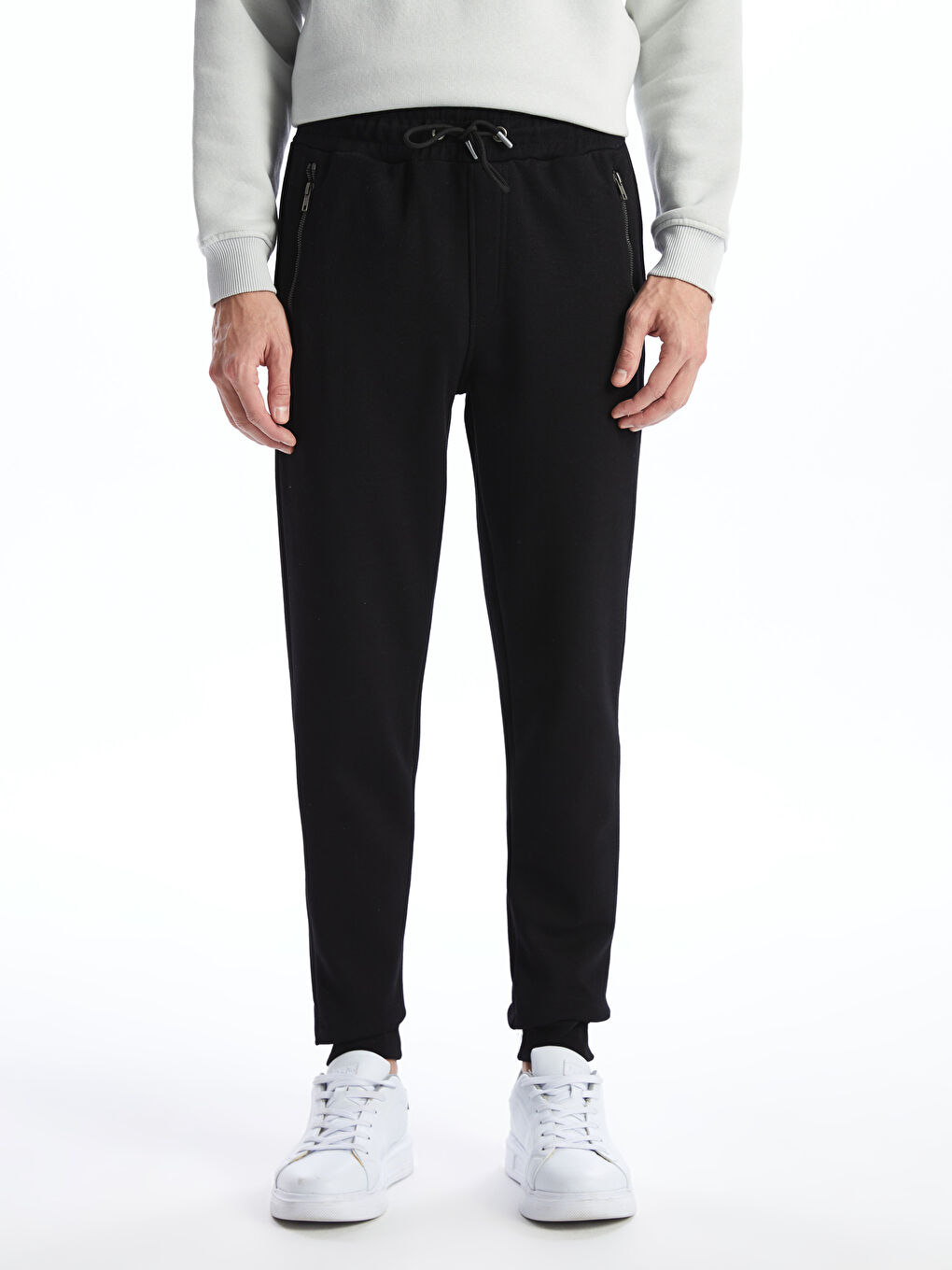Siyah Standart Kalıp Erkek Jogger Eşofman Altı-1