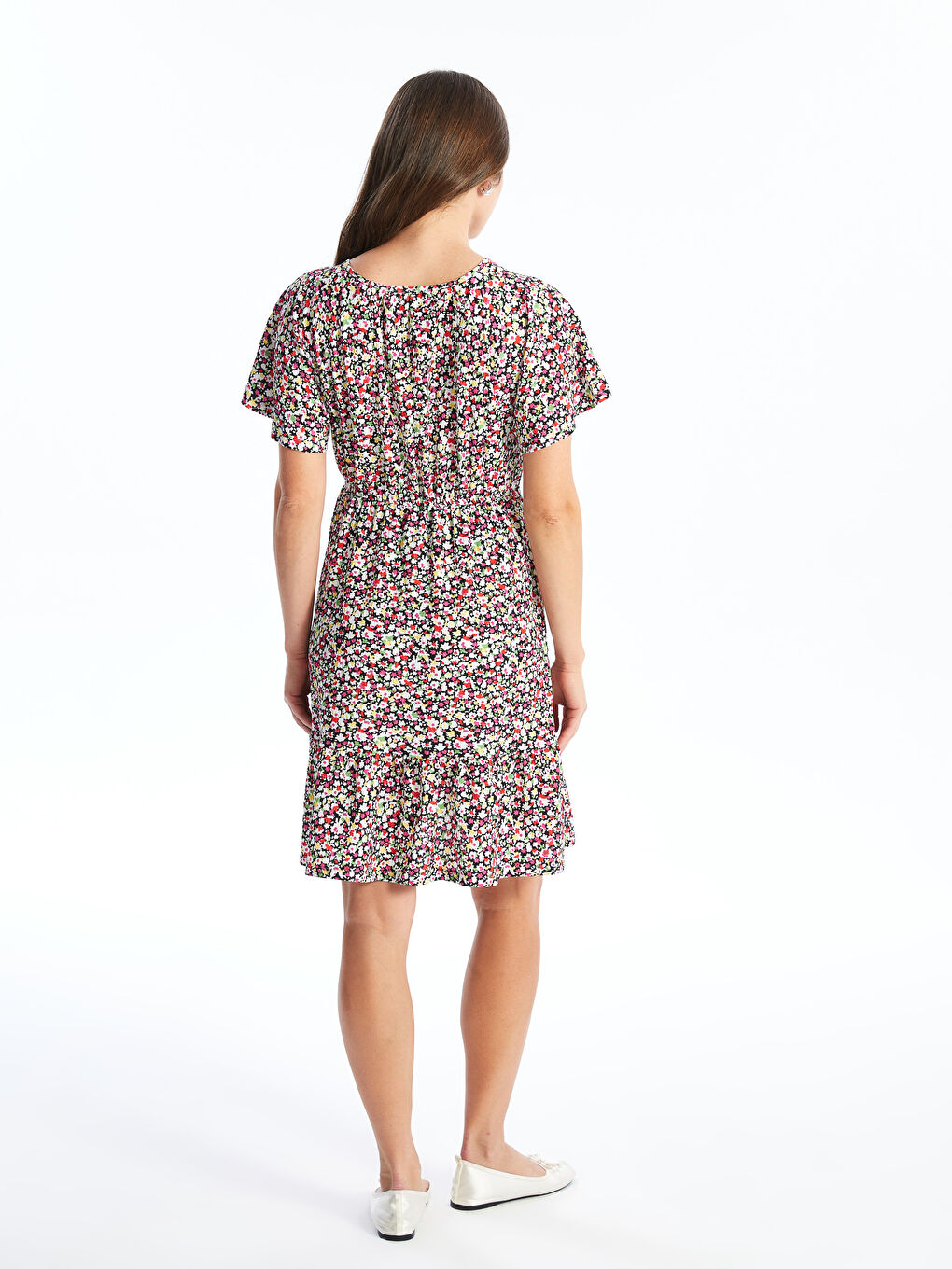 LCWAIKIKI Maternity Rundhalsausschnitt Blumiges Kurzarm Mutterschaftskleid -W43758Z8-LTQ