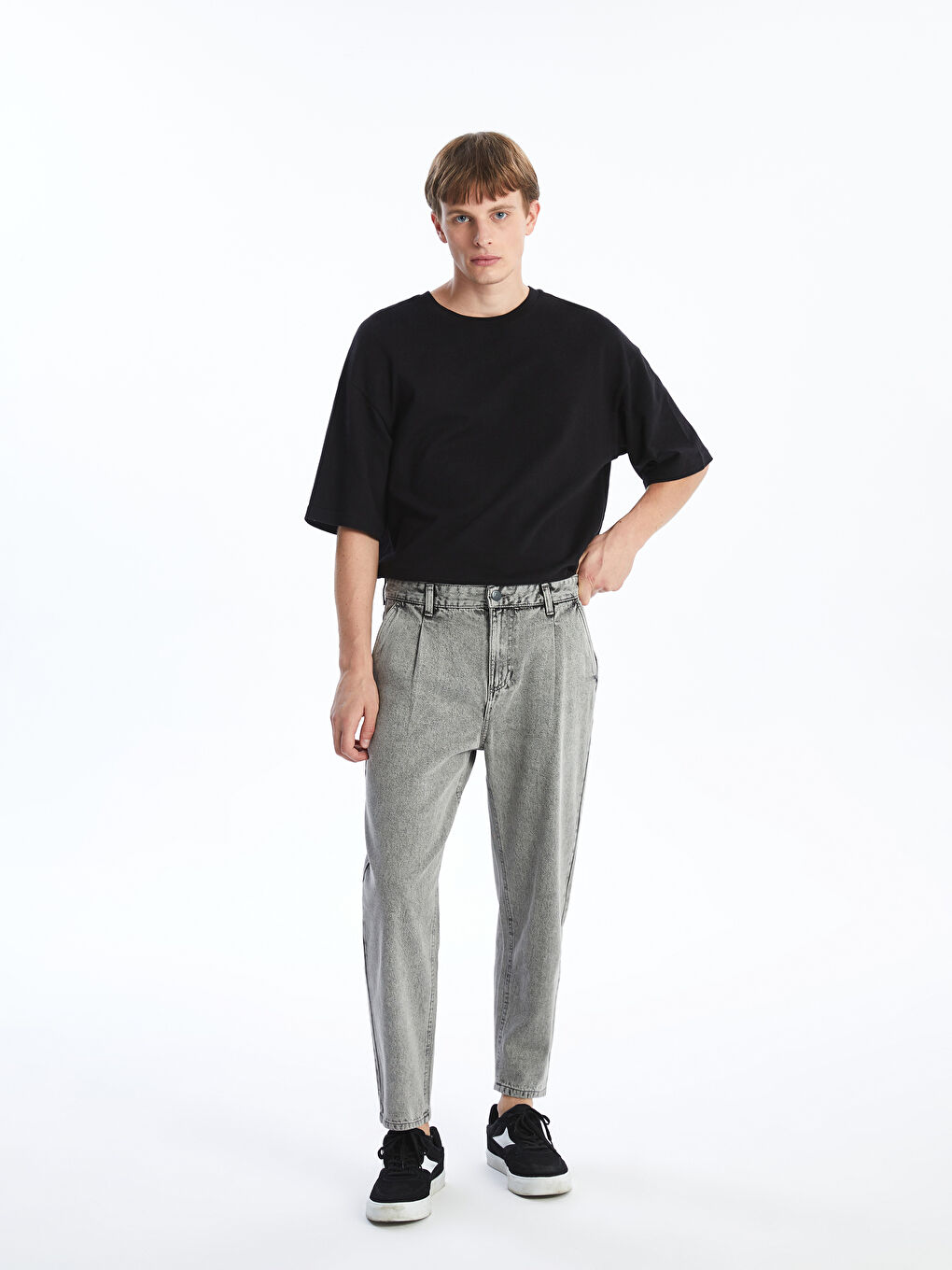 800 Balloon Fit Men's Jeans
