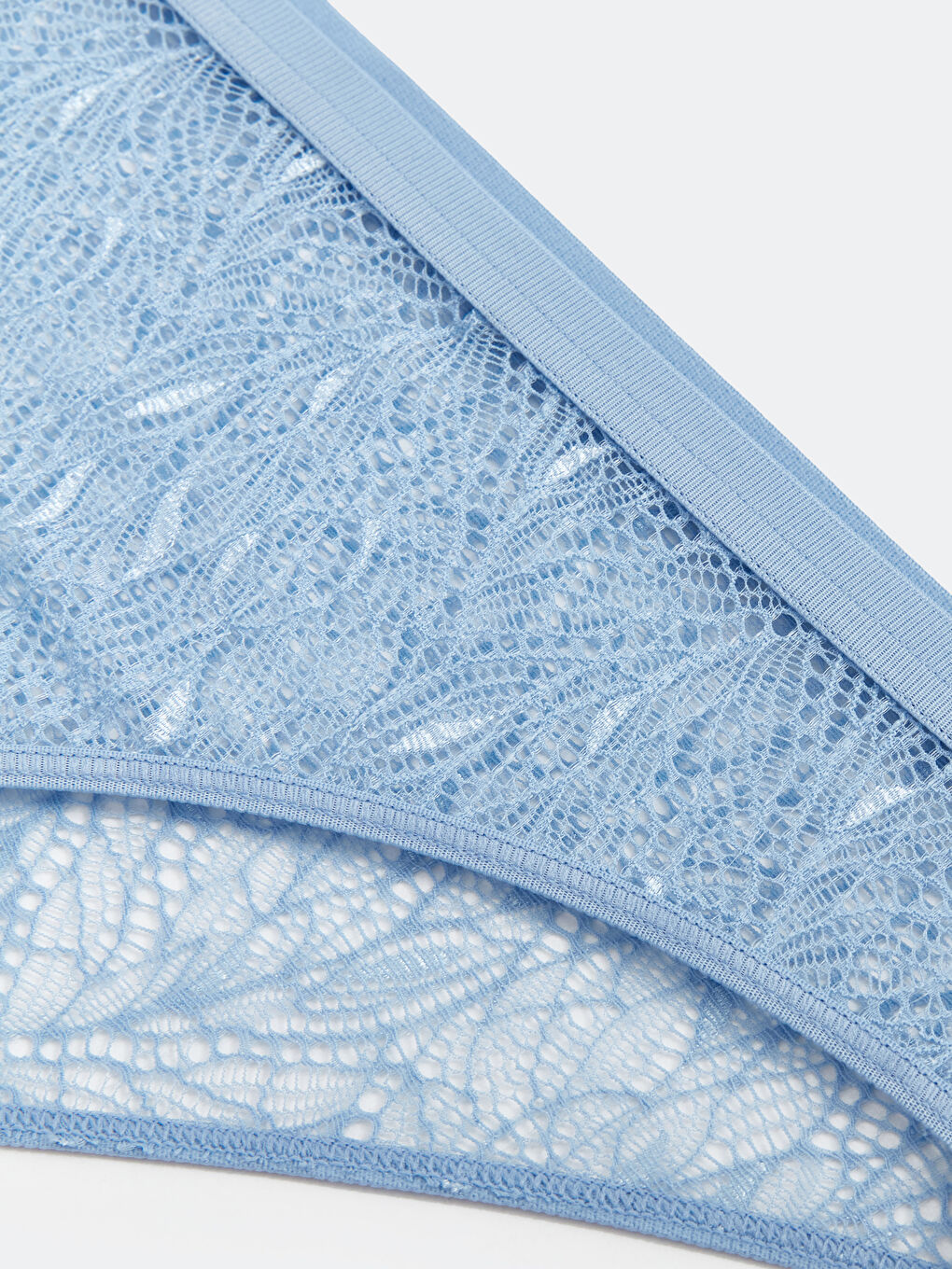 LCW DREAM Čipkaste bikini gaćice -W43847Z8-S6V