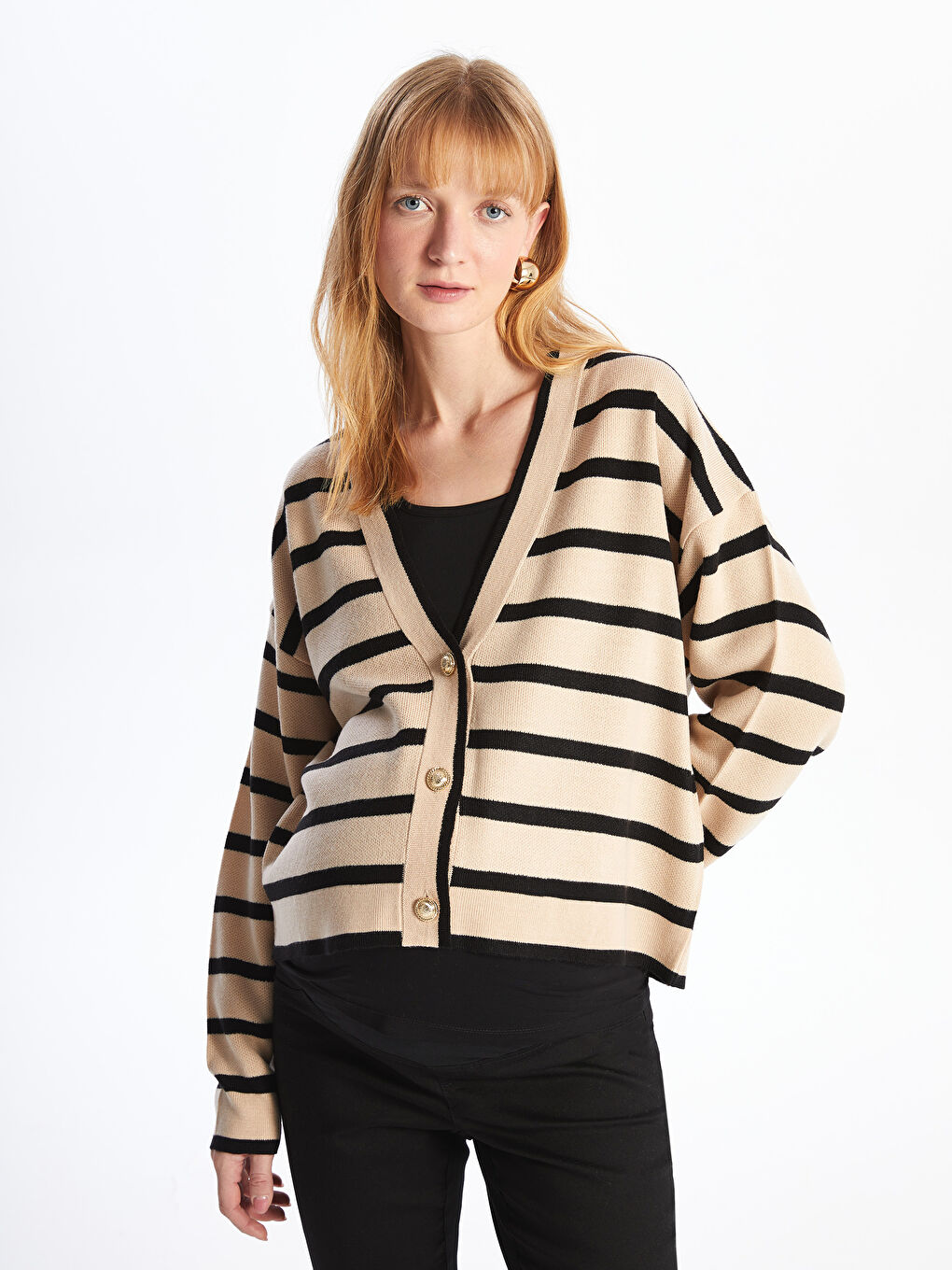 LCWAIKIKI Maternity Cardigan Umstandsmode Strickware mit V-Ausschnitt, Gestreift, Langarm und Oversize-Passform -W43959Z8-LEG