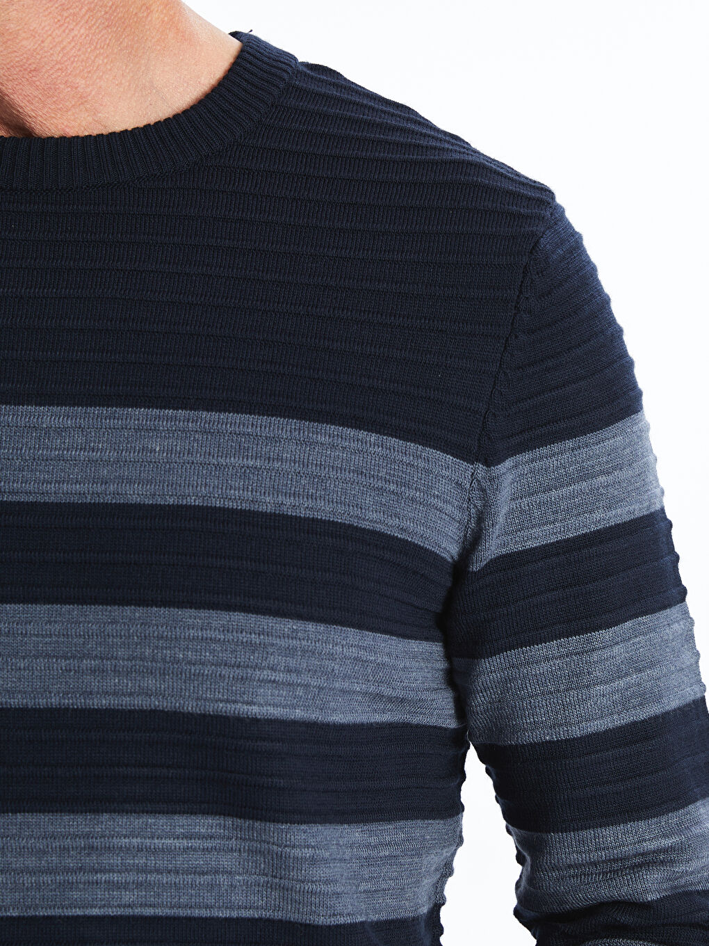 Pull-over en Tricot à Rayures pour Hommes à Col Rond et Manches Longues-3