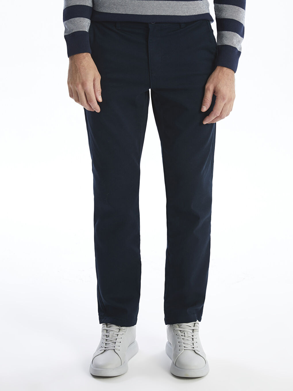 LCWAIKIKI Classic Chino-Hose für Herren in Standardpassform aus Gabardine -W44325Z8-KN7