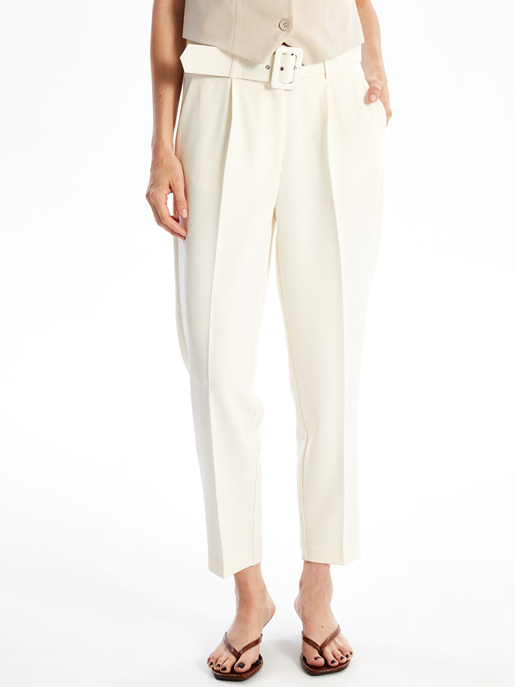LCW Vision Beli Kemerli Loose Fit Kadın Pantolon -W44379Z8-YFF