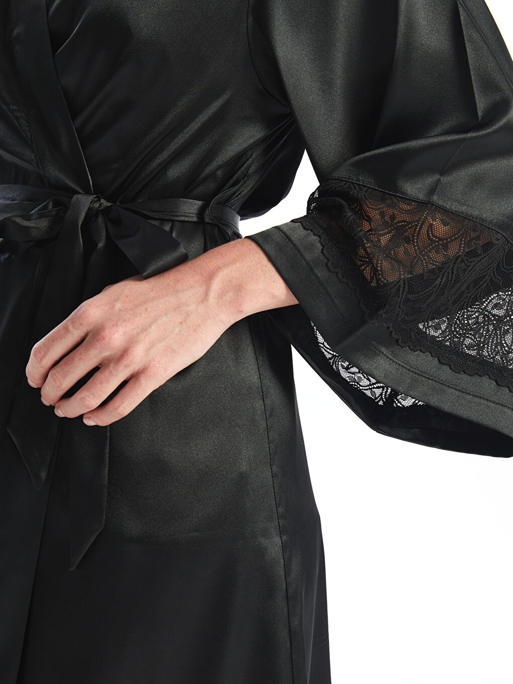Doppelreihiger Satin Damen Bademantel mit Spitzendetails-2