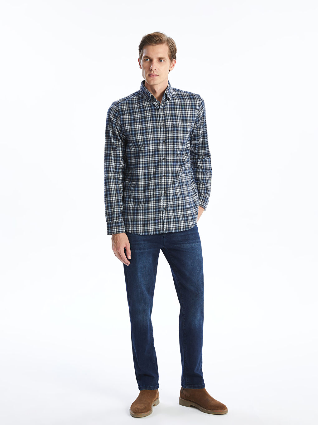 LC Waikiki قميص رجالي مربعات ريغيولار فيت بأكمام طويلة -W44508Z8-LN6